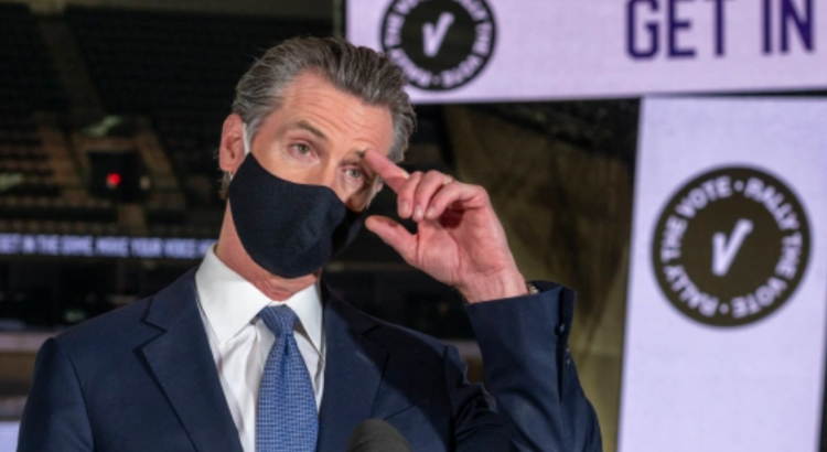 El Gobernador de California, Gavin Newsom da positivo en COVID-19