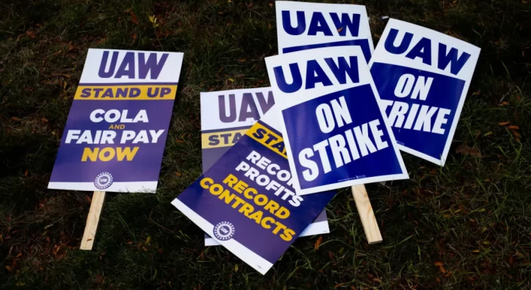 Ampliación de la huelga de United Auto Workers aumenta la presión sobre General Motors