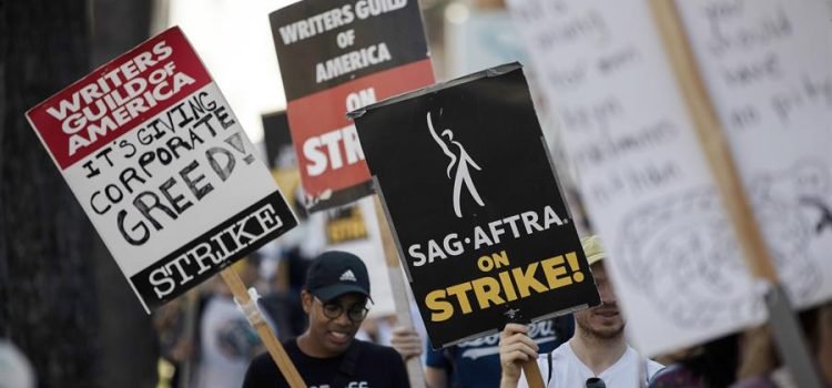 Suspensión de negociaciones entre SAG-AFTRA y estudios de Hollywood intensifica tensión laboral