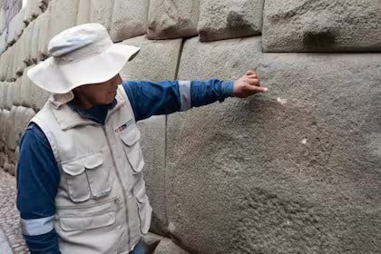 La piedra de los 12 ángulos de Cusco, la joya arquitectónica inca que un vándalo dañó de forma “irreversible”