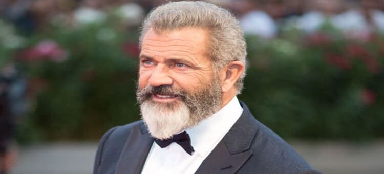 Funcionaria de EU despedida por por negarse a dar un permiso de armas a Mel Gibson