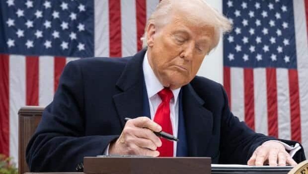 Tribunal federal bloquea parte de los aranceles impuestos por Trump a otros países