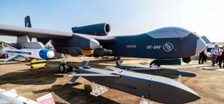China lanza el Jiu Tian, su primer “portaaviones de drones”