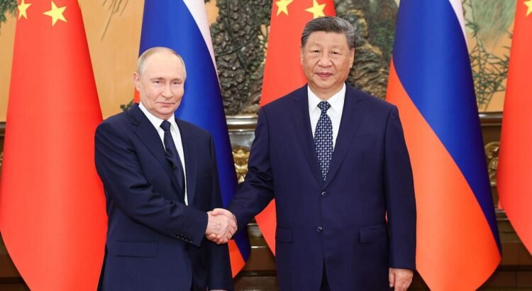 Xi, Putin y Kim se dan cita en Pekín en un desfile centrado en el poderío militar Xi, Putin y Kim se dan cita en Pekín en un desfile centrado en el poderío militar