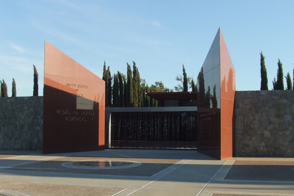 Monumento en Riverside honra a los veteranos que han ganado la Medalla de Honor