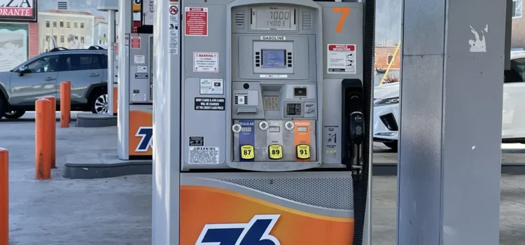 Los precios de la gasolina en Riverside se mantienen estables